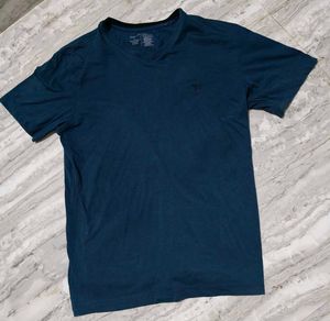 V-neck Tshirt