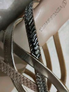 Venus Steps Flats &amp; Sandals