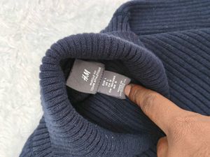 H&amp;M Navy Turtleneck Sweater