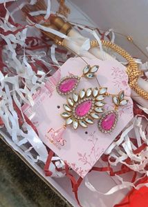 Elegant Pink Stone Jewelry Set