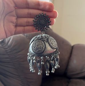 Oxidised jhumkas