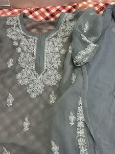 Women Chikankari Kurti