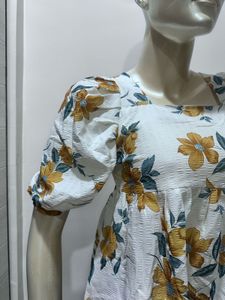 Floral Puff Sleeve Top