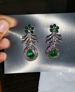 Rhodium Plated Artificial Stone Embed Drop Earing