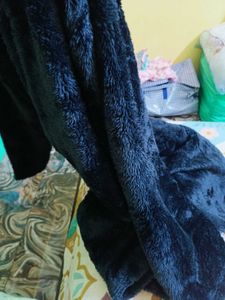 🎇Gorgeous Cozy Fuzzy Blue Shrug🎆