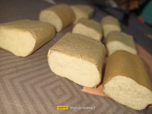Rolled Bandage For Medical Use .