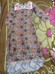 Patterned Fish Cut  Kurti With Embroidery Neck
