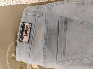 Light Wash Denim Capris