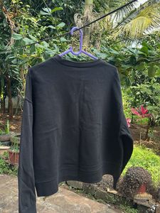 Black H&amp;M Sweatshirt