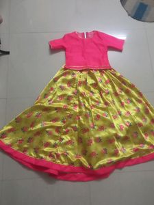 Traditional Lehenga Choli with dupatta for 8-10 yr