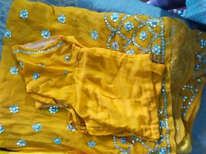 havey party wear saree