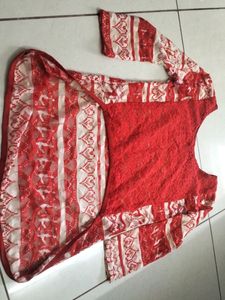 A Red Top