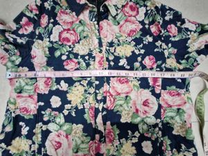 MediumTrench Coat Jacket /Trenchcoat Floral Retro