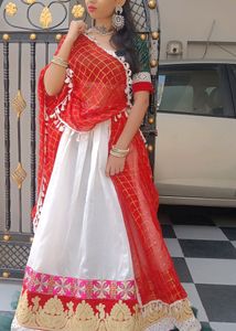 Lehenga Choli In Gujrati Style