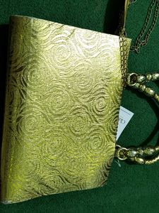 Combo Classy Gold Clutch And Paruse, Slingbag