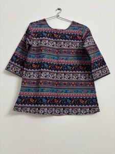 Patterned Women&#39;s Top