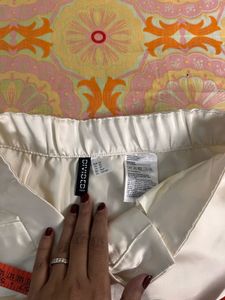 H&amp;M Satin Blend Trousers