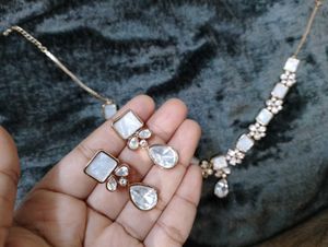 Mother Of Pearls Jewellery Set