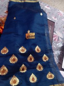 Floral Thumbs Up Saree with Blouse