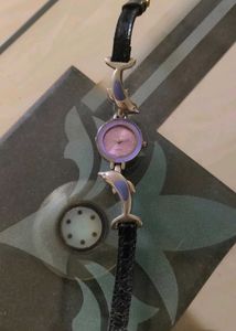 Women Dolphin Watch