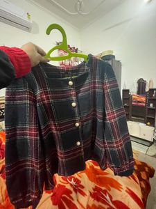Tweed Top With Beautiful Pearl Buttons