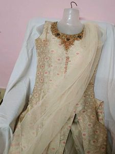 Bust 38 Gown New Without Tag