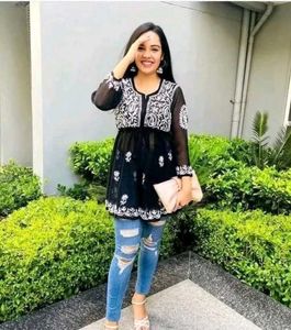 SAHJANAND FASHIONABLE  KURTIS