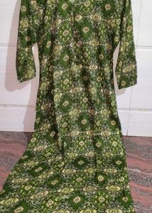 Green Printed Kurti Size:- M