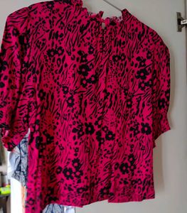 Pink &amp; Black Print Blouse