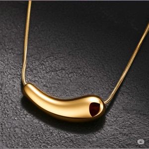 Gold Teardrop Pendant Necklace