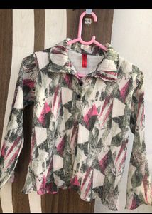 Distressed Wash Split Hem Jeans