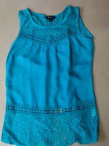 New Trendy Top