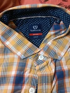 Van Heusen Plaid Button-Down