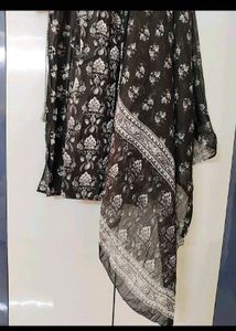 New Unused PureCotton Vneck Suit