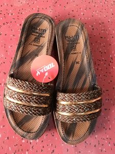 Ladies Slipper