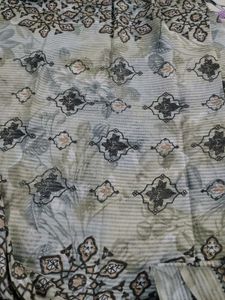 Elegant grey unstichted cotton suit for women