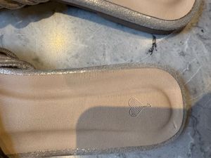 Set Of 2 Bow Sandals