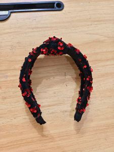 Combo Of Hairband And Bow Clip