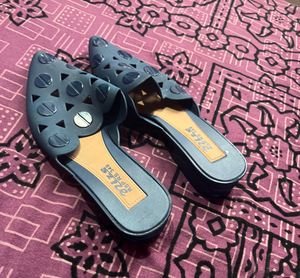 Flats For Women