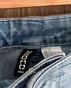 H&amp;M Straight Jeans