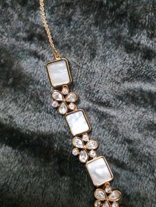 Mother Of Pearls Jewellery Set