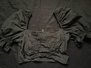 H&amp;M Black Crop Top