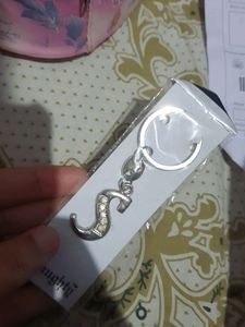 Key Chain Metal S And Diamonds Alphabet