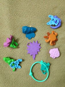 Set of 8 Kinder joy toys