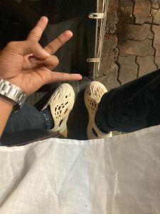 ADIDAS FOAM RUNNERS