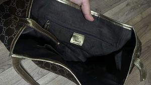 Gucci Gold Metallic Monogram Abbey Dring Toet