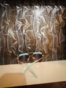 Stylish Aviator Sunglasses
