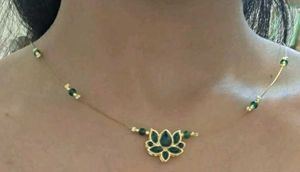 INVISIBLE CHAIN AND EARRINGS