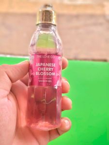 The Love Co. Japanese Cherry Blossom Shower Gel