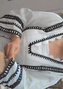 Pakistani TrendingSuite New Style Kmiz And Trouser